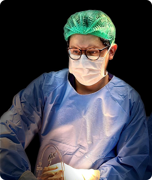 Dr. Mateo Ávila, cirujano general y laparoscópico